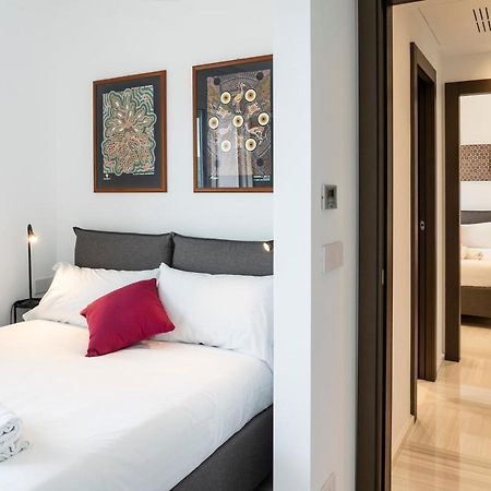 Gentile 46 Luxury Accomodation Apartment Bari Bagian luar foto