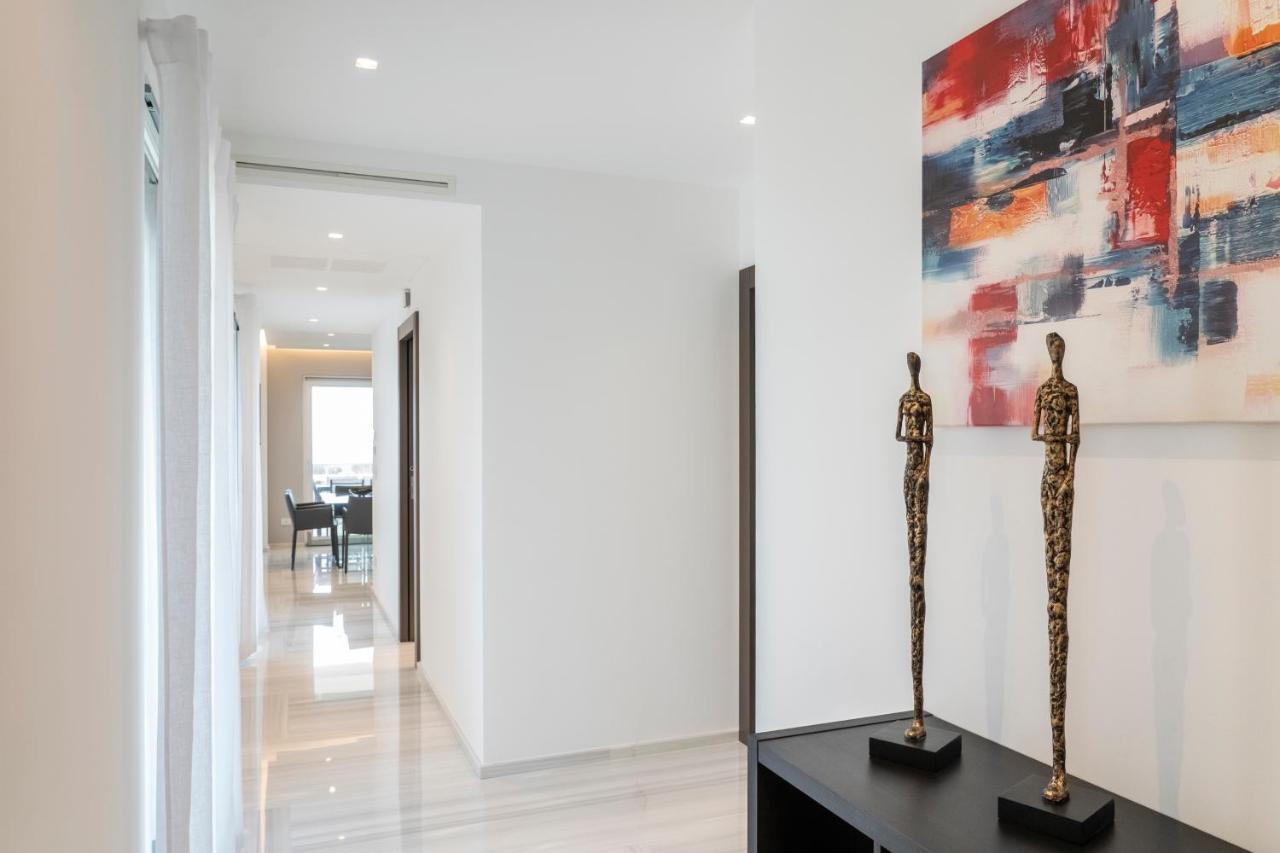 Gentile 46 Luxury Accomodation Apartment Bari Bagian luar foto