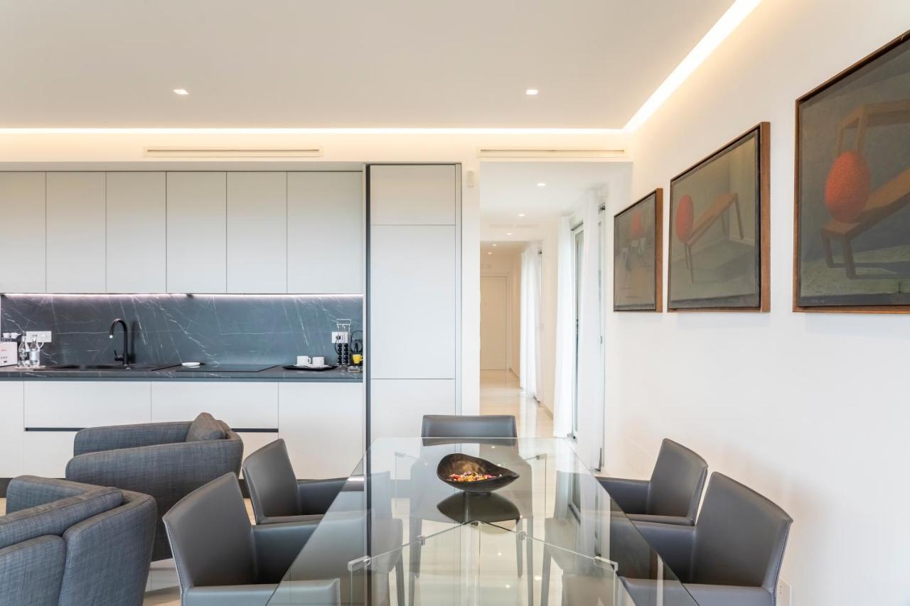 Gentile 46 Luxury Accomodation Apartment Bari Bagian luar foto