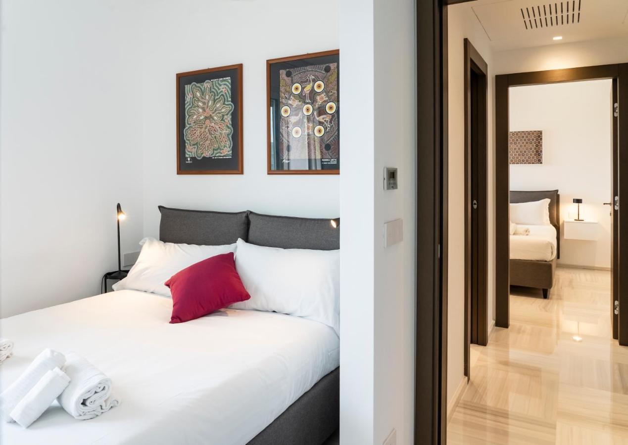 Gentile 46 Luxury Accomodation Apartment Bari Bagian luar foto