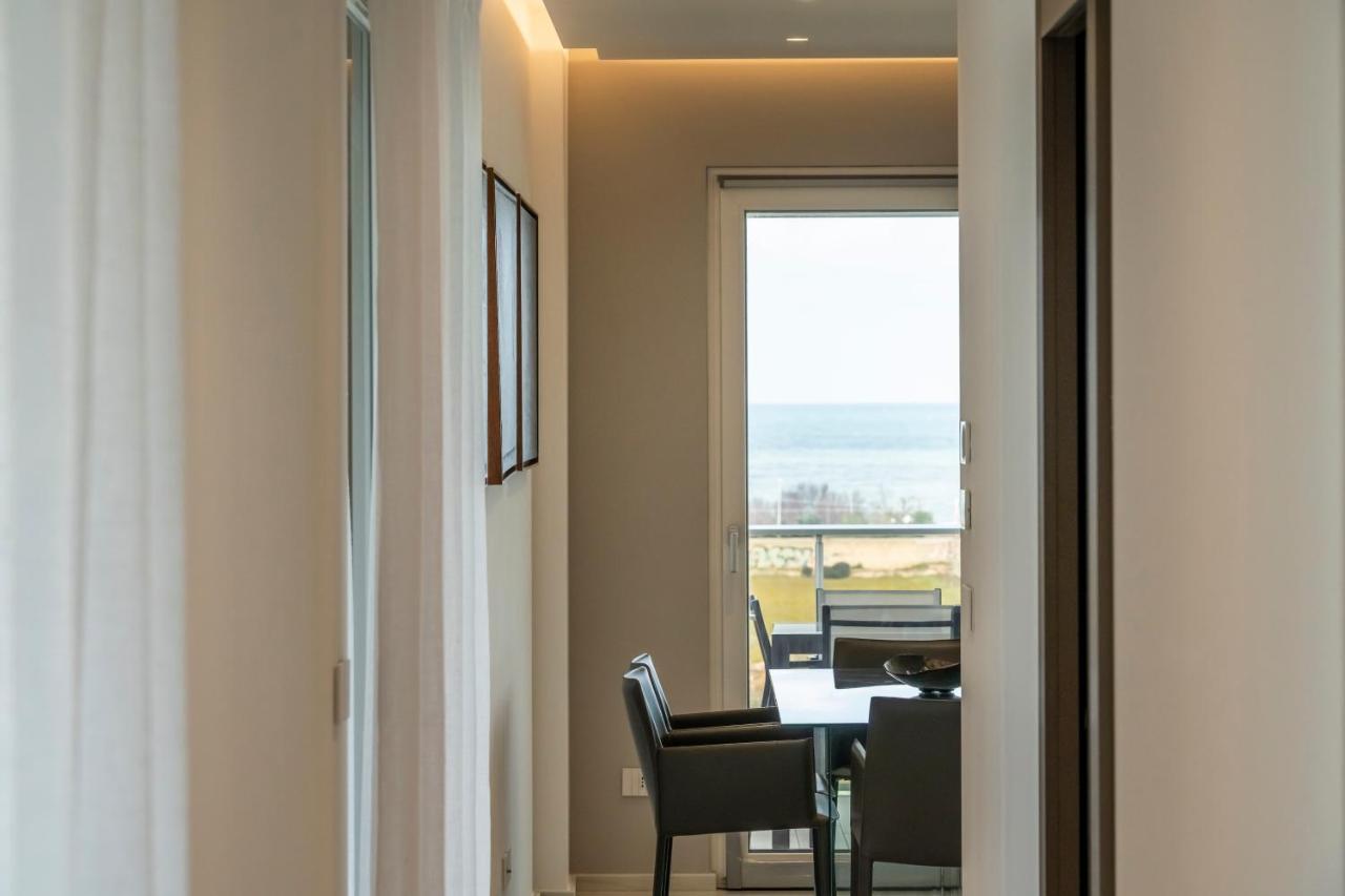 Gentile 46 Luxury Accomodation Apartment Bari Bagian luar foto