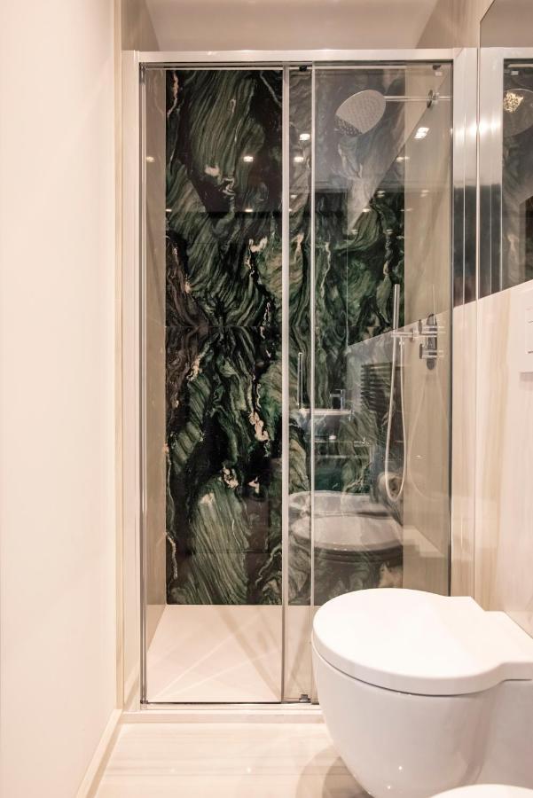 Gentile 46 Luxury Accomodation Apartment Bari Bagian luar foto