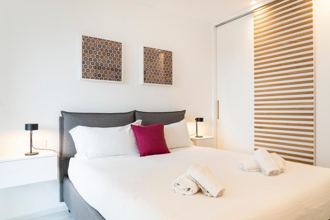 Gentile 46 Luxury Accomodation Apartment Bari Bagian luar foto